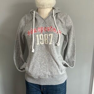 Aeropostale gray hoodie size L with pockets
